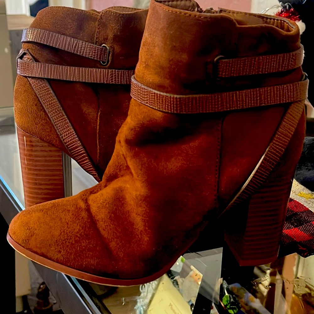 Brown ankle boots